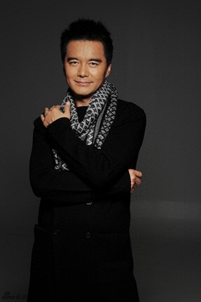 著名演员许亚军