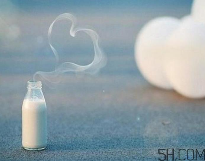 早上空腹喝牛奶好吗?早上喝牛奶有什么好处? 早上空腹喝牛奶好吗?早上喝牛奶有什么好处?