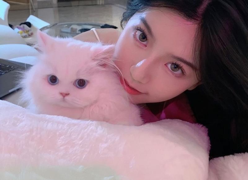 如何更好的跟女生发生比接吻更加深层次的亲密行为!(强烈推荐) 如何更好的跟女生发生比接吻更加深层次的亲密行为!(强烈推荐)