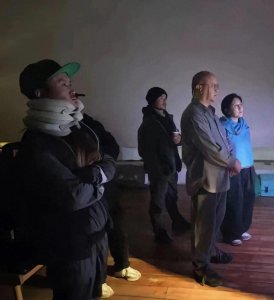 ​窦唯现状曝光：隐居阿那亚，秃顶头发花白索性剃光头，偶尔会演出