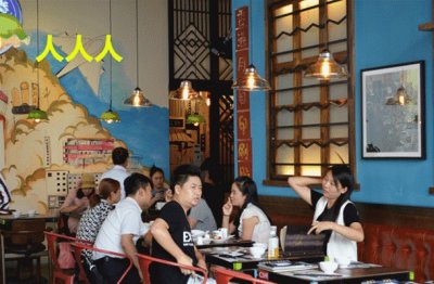 ​西安这几家永远人从众的网红餐厅，外地游客都飞来打卡了！