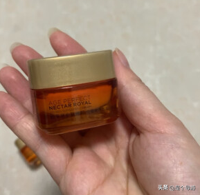 防皱抗衰老的护肤品排行(抗皱去皱最好方法？)