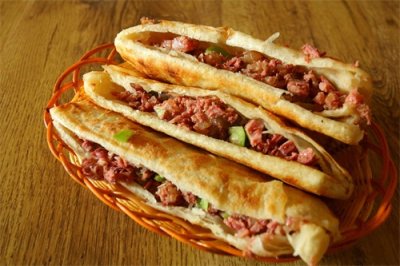 ​教你好吃解馋的驴肉火烧，做法简单且味道超棒，好吃到不想停下来