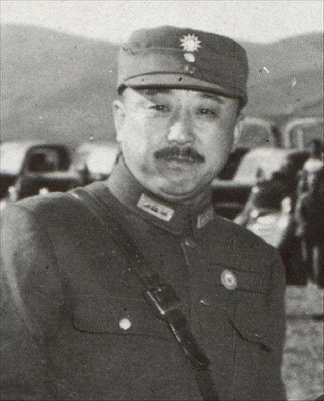 东北将领卫立煌（1955年卫立煌返回大陆）(2)