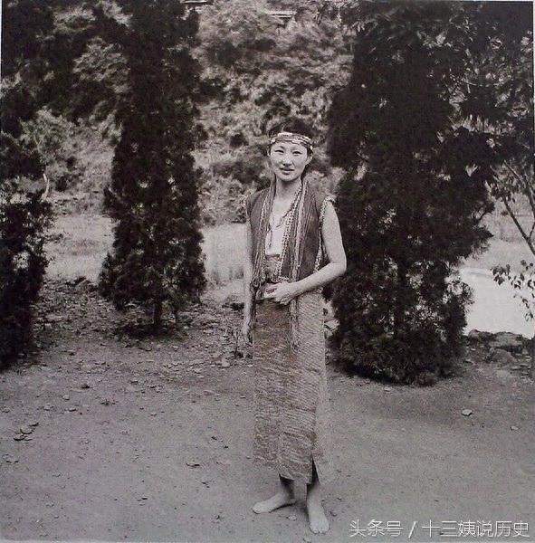 张学良在台湾被软禁期间拍摄的赵一荻照片：此时的她后悔了吗？