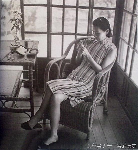 张学良在台湾被软禁期间拍摄的赵一荻照片：此时的她后悔了吗？