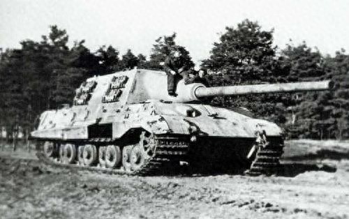 移动的碉堡——“猎虎”坦克歼击车