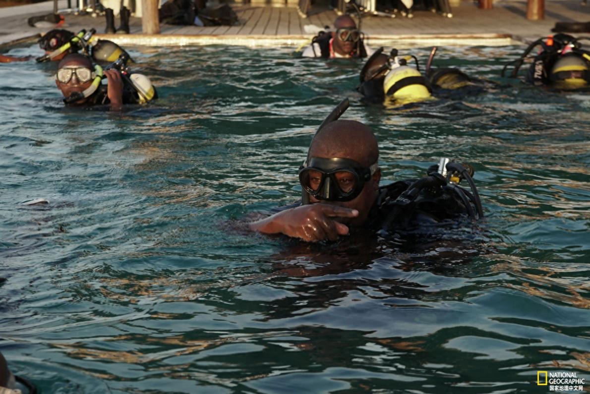 深入水下，了解失事奴隶船的历史