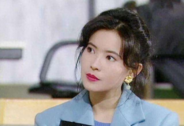 蓝洁瑛:明眸皓齿目若秋水,卿本佳人,奈何红颜薄命