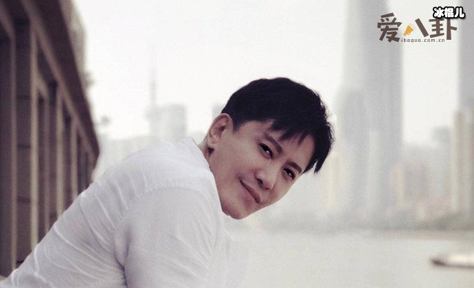 毛宁被关铭捅伤