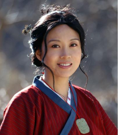 41岁闫妮近照曝光(闫妮49岁近照曝光)(2)