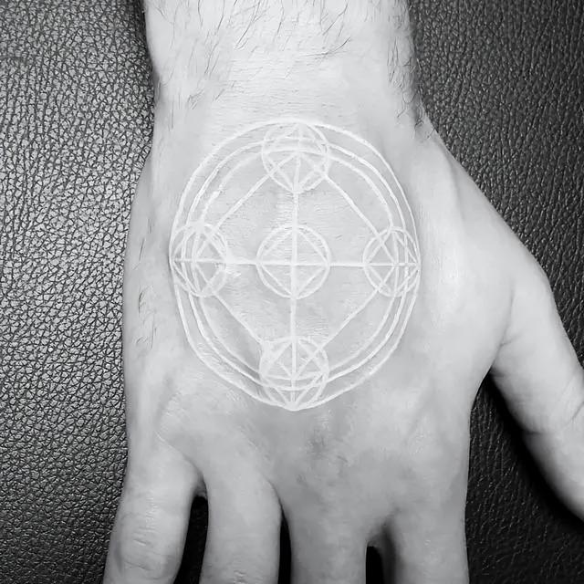 纹身隐形图案（鸽子血不一定能满足你）(3)