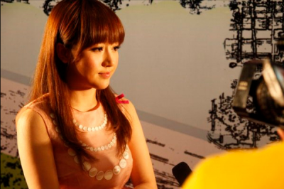 ​潘阳老公石磊个人资料潘阳石磊结婚十年依旧低调恩爱，宝贝长得像姥爷，一家人