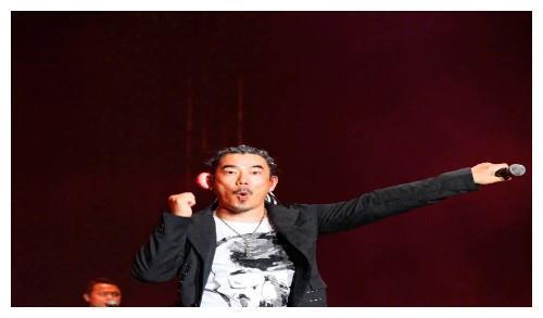 52岁任贤齐暴瘦34斤,自制力爆棚,网友:男神回来了!