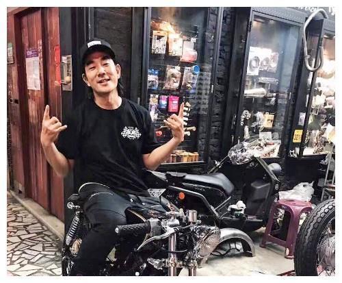 52岁任贤齐暴瘦34斤,自制力爆棚,网友:男神回来了!