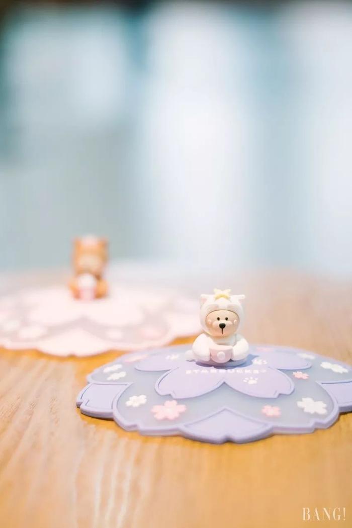 萌到窒息！星巴克樱花杯向你的钱包伸出“猫爪” |  文末福利