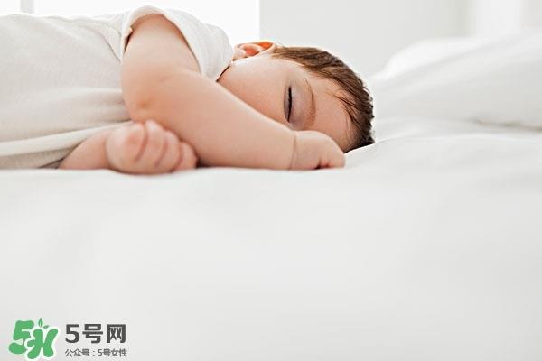 宝宝拉肚子吃什么好的最快 宝宝拉肚子的处理方法