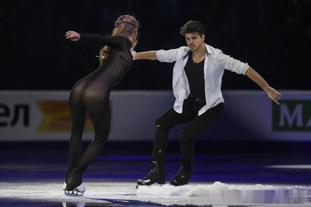 关于花滑欧锦赛惊艳世界透视装 当事人斯特帕诺娃回答很大胆!