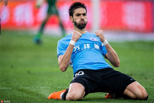 18赛季中超球星精选：卡拉斯科——晃倒过梅西的过人狂魔