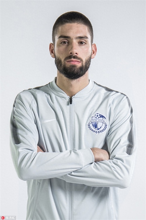 18赛季中超球星精选：卡拉斯科——晃倒过梅西的过人狂魔