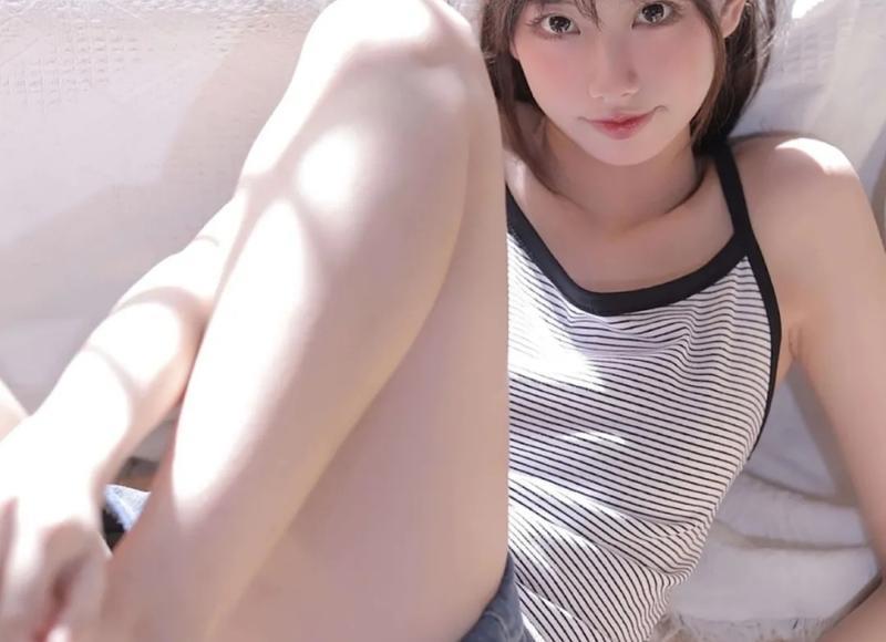 展会的礼仪很漂亮，应该上前搭讪么？