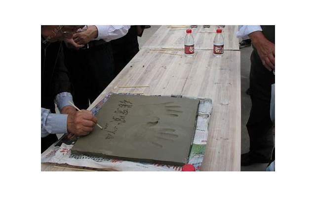 四十岁以后，还能闷声发大财的人，扔掉了以下东西